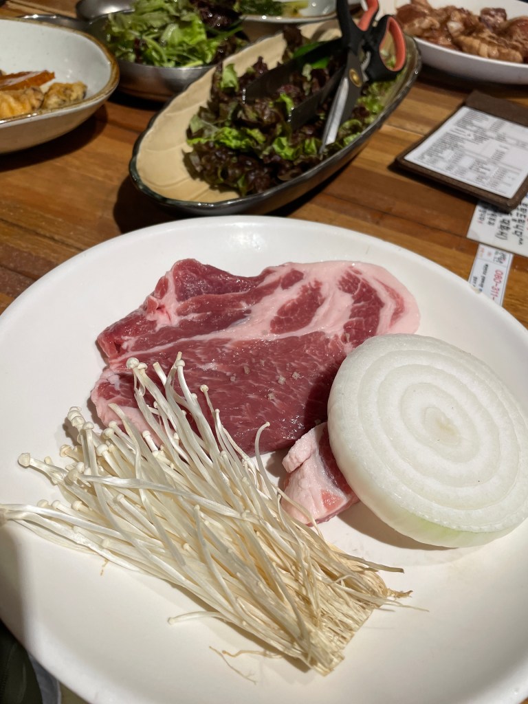 Plain pork shoulder meat