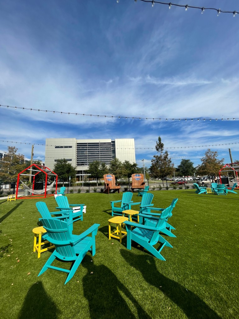 Lots of outdoor seating